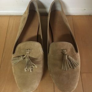 J.Crew beige tassel loafers size 8.5